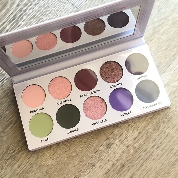 Ace Beautè Violet Sage Eyeshadow Palette - Picture 1 of 7